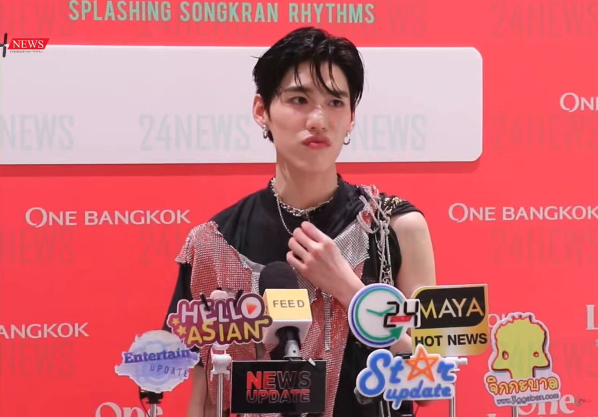 คนนอกเริ่มเข้าใจว่าเราแต่งกันจริงๆ 🐱 มันเป็นเรื่องของอนาคต หนูก็ไม่รู้ไง อนาคตอาจจะเกิดอะไรขึ้นก็ได้ : แต่เค้าบอก 4 หมื่นล้านนะคะ 🐱 ถือว่าเป็นกู้ดไอเดีย : สำหรับเราพอไหม 4 หมื่นล้าน 🐱 0 บาทหนูก็เอาแล้วค่ะ มุงง แต่งกันจร้งเว้ย 😭