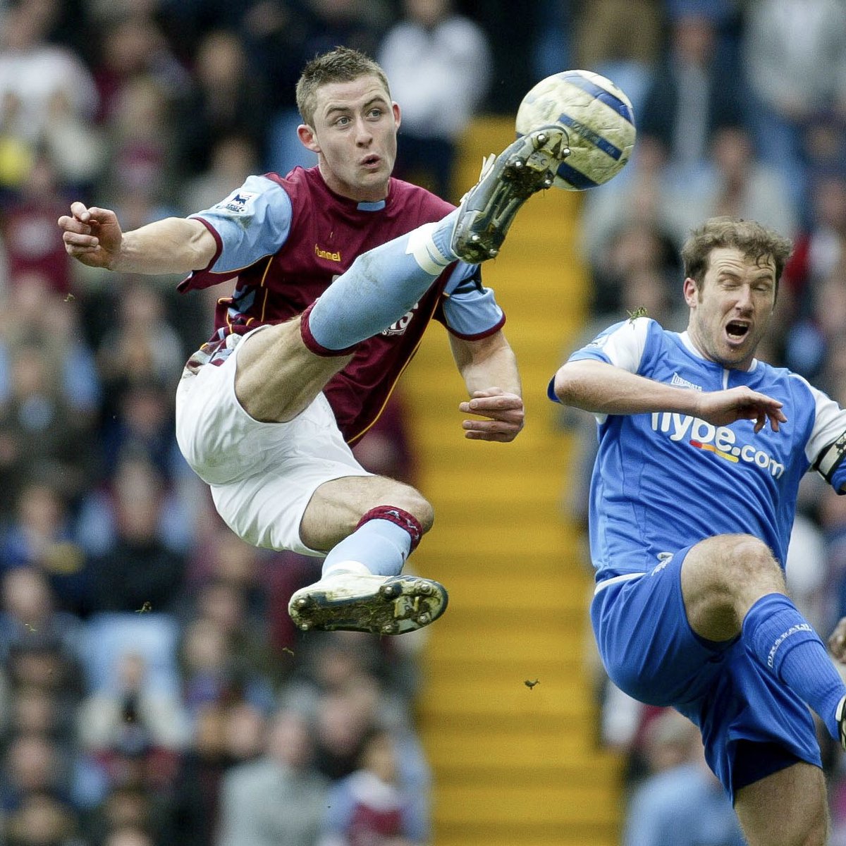 #OnThisDay in 2006, Gary Cahill scored this goal for #AVFC against Birmingham City 😍