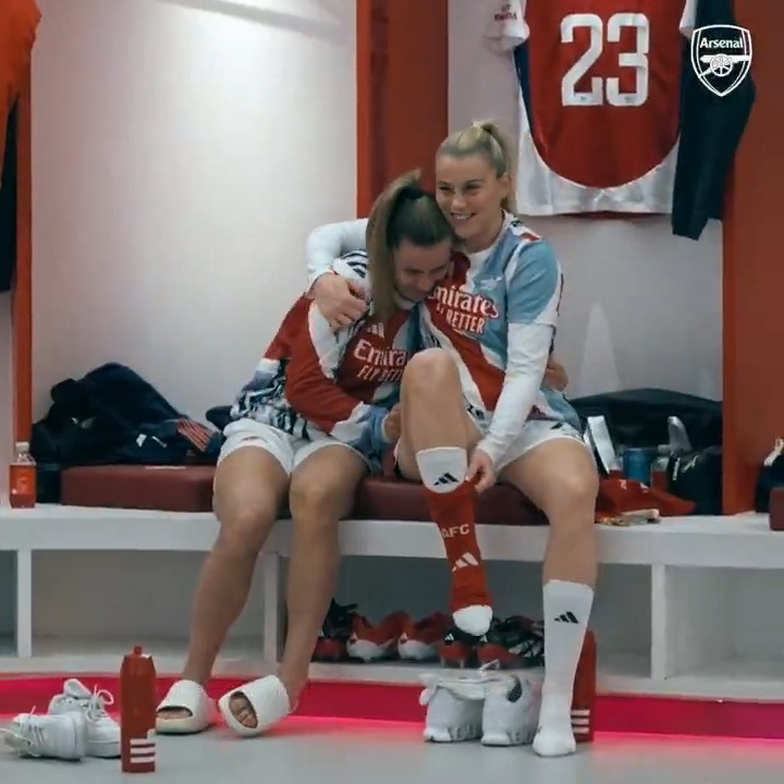 Stay tuned, Gooners 🎬 Today, 5pm. ⏰