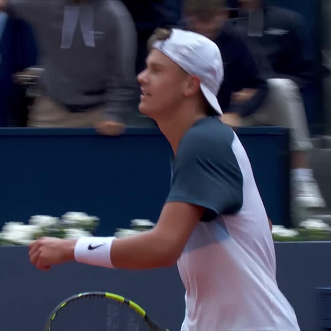 Holger levelling up in style 😍 Holger Rune #BCNOpenBS
