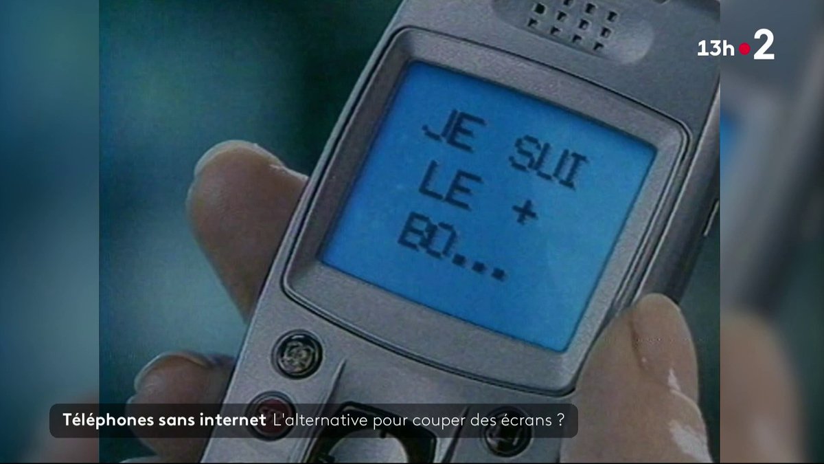 📲 Pour éviter les dérives liés à l'utilisation du téléphone portable à un jeune âge, une maman a créé un appareil tactile qui revient aux fondamentaux : une fonction "appeler" et une fonction "répondre" seulement. ▶️ #JT13h