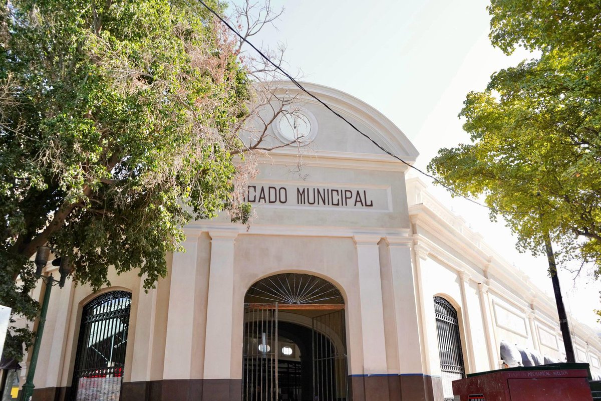 El Mercado Municipal No. 1 de Hermosillo es más que un edificio: es memoria viva, punto de encuentro y lugar de sabores que nos marcan para siempre. Seguimos recuperando esta obra emblemática, parte de nuestra historia y símbolo de nuestra identidad como sonorenses. #RescatamosElMercado