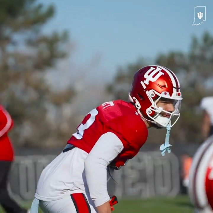 🗣️ Let's have a day! Elijah Sarratt on the mic at Spring Ball.