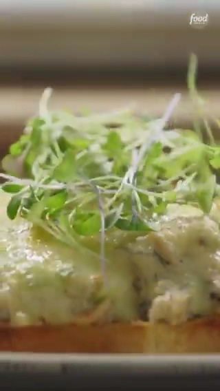 Leave it to Ina Garten to elevate a childhood favorite! 😍🥪 Max for more #BarefootContessa! #StreamOnMax Get the recipe for her Ultimate Tuna Melt:
