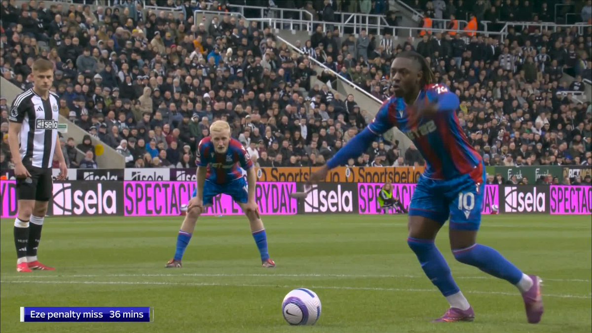 "He got it completely wrong." Jamie Redknapp breaks down Crystal Palace's missed penalty ❌