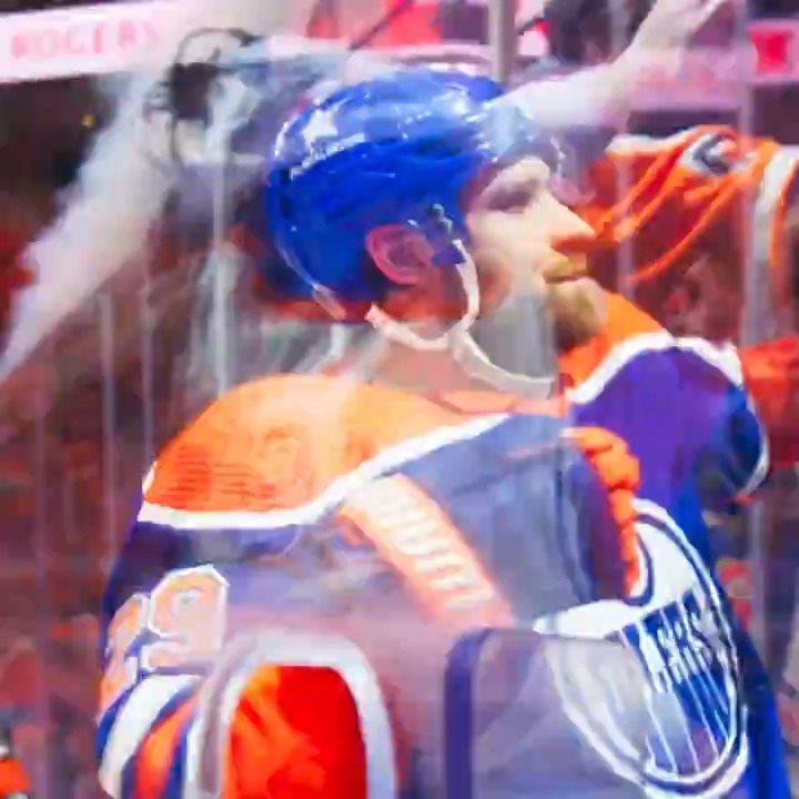 A tradition unlike any other 😤 #Oilers vs. Kings: Playoff Edition returns to Oil Country next week & Rogers Place is going to be electric – don't miss a moment! Secure your seats today ⤵️ 🎟