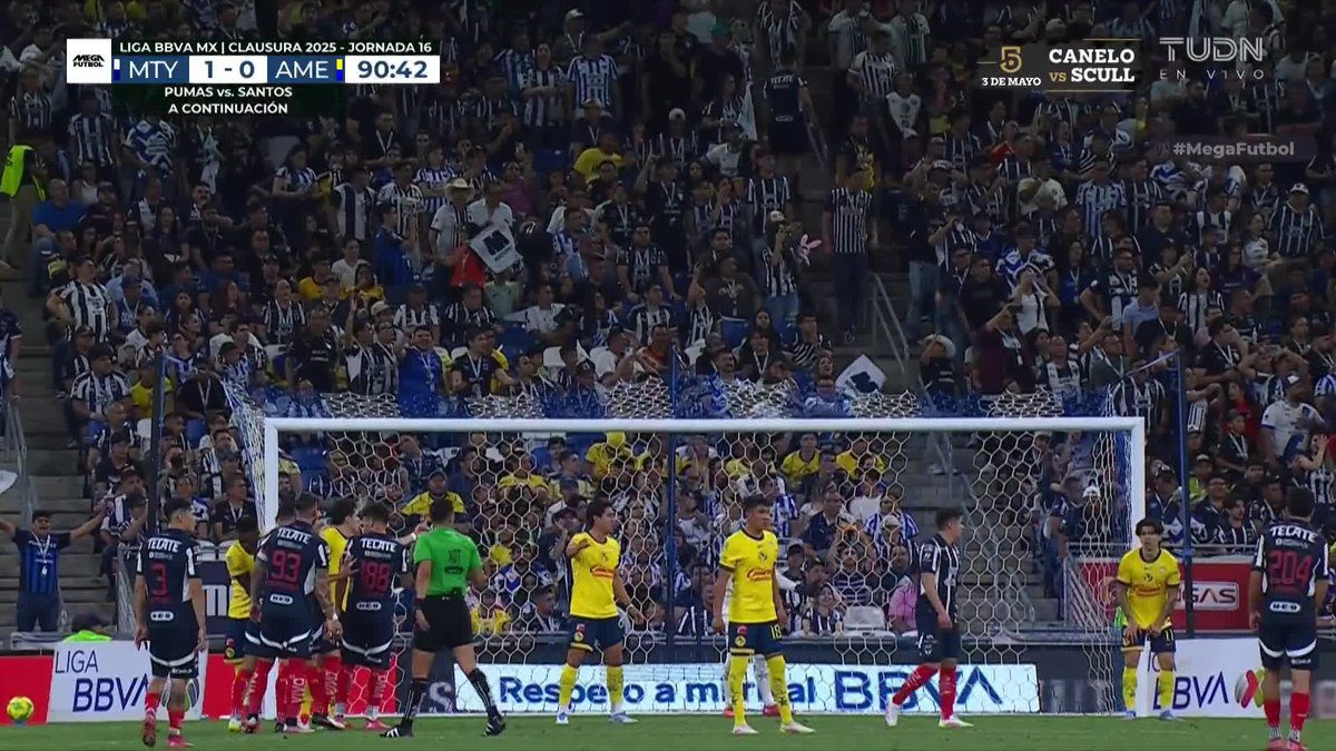 ¡Atajada enferma de Malagod! Se salva el América del 2-0 #MegaFutbol
