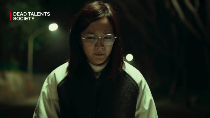 Jadi hantu buat nakutin manusia ternyata effort-nya nggak main-main.