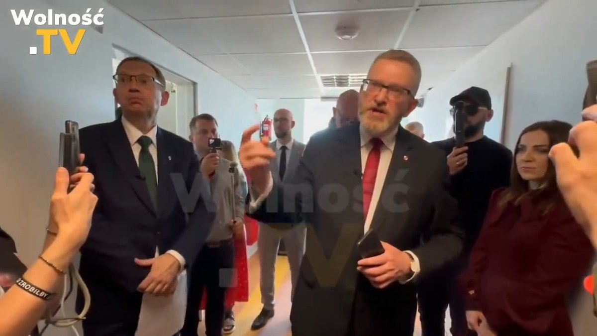 Piękna mowa końcowa Grzegorza Brauna do Policji w Oleśnicy.