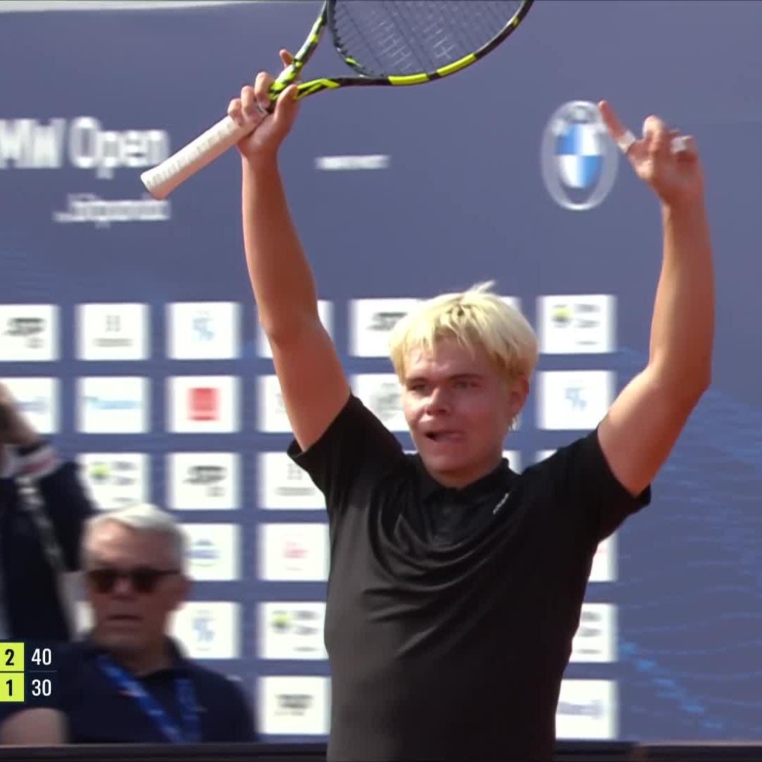 "Out of this world" 🔊 Diego Dedura-Palomero is living up to the hype of being the only player born in 2008 to win an ATP Tour match 🙌 #BMWOpen