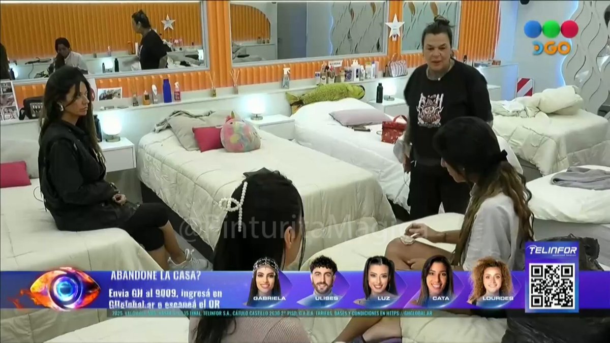 Cata sigue llorando. Está al borde de abandonar la casa e irse por la giratoria, no llega al domingo. #GranHermano