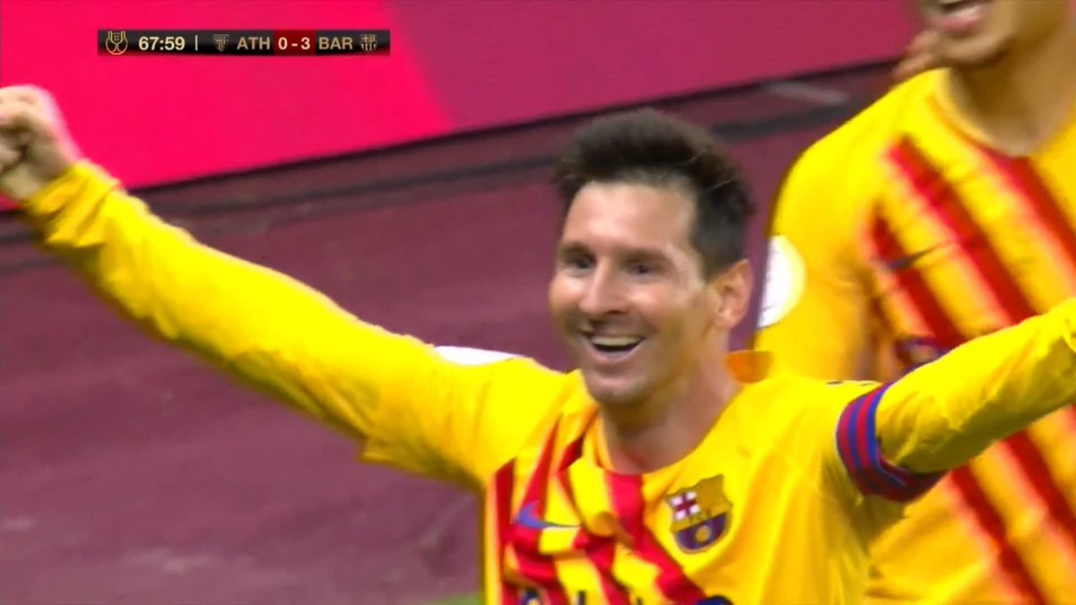 Hoy hace exactamente 4 años, Lionel Messi firmó esta 𝗢𝗕𝗥𝗔 𝗗𝗘 𝗔𝗥𝗧𝗘 en su última final como jugador del Barça. El GOAT tiene tantos goles icónicos que se habla muy poco de este señor gol. El mejor futbolista de toda la historia. Sin discusión.