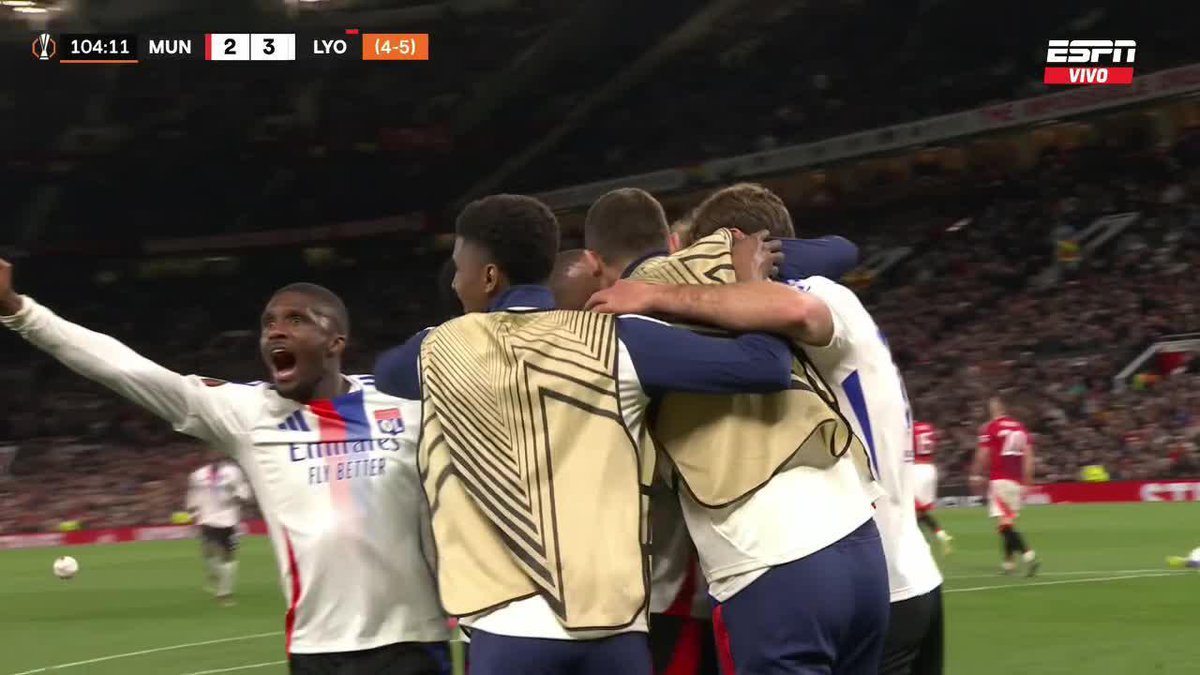 🤯🇫🇷 RAYAN CHERKI PARA DAR VUELTA LA SERIE 5-4 EN EL ALARGUE EN OLD TRAFFORD. Qué jugador. 🪄