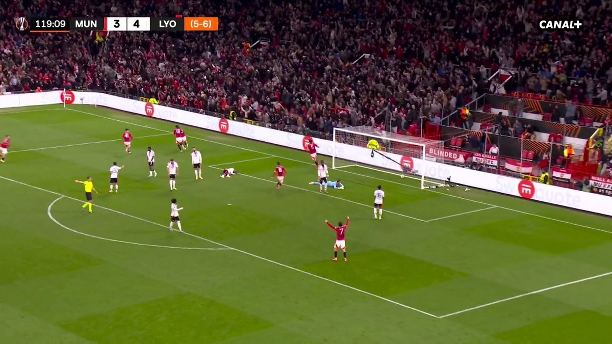L’OL MENAIT 2-4 ET L’OL VA PERDRE 5-4…. 𝗨𝗡 𝗠𝗔𝗧𝗖𝗛 𝗛𝗜𝗦𝗧𝗢𝗥𝗜𝗤𝗨𝗘 𝗔̀ 𝗢𝗟𝗗 𝗧𝗥𝗔𝗙𝗙𝗢𝗥𝗗 𝗖𝗘 𝗦𝗢𝗜𝗥 !!!! ❤️ 𝗖𝗥𝗨𝗘𝗟 𝗣𝗢𝗨𝗥 𝗟’𝗢𝗟 🥶 🎥 CANAL+ Foot