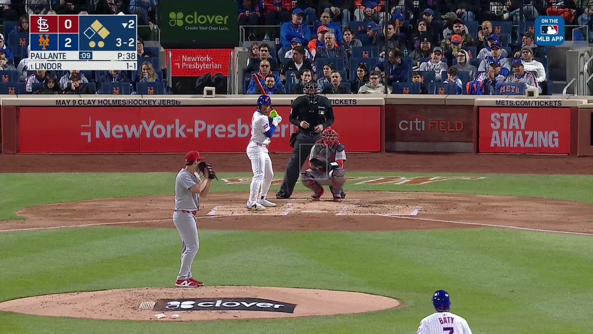 WHAT CHAOS! Francisco Lindor brings in Brett Baty... then gets stuck in a rundown... then waves home Tyrone Taylor, who scores before Lindor is tagged out!