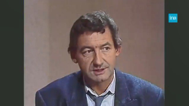 Il était anticonformiste, voir anti cons tout court, il magnifiant l’absurde jusqu’à le rendre agréable. Ce génie c’était Pierre Desproges, un humoriste que le destin à enlevé à son public à 48 ans, le 18 avril 1988, jour de la Saint Parfait !