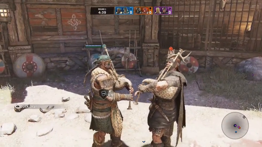 U/rock_is_no_mineral and another friendly Highlander put on a mid-match show to entertain the masses. 👏