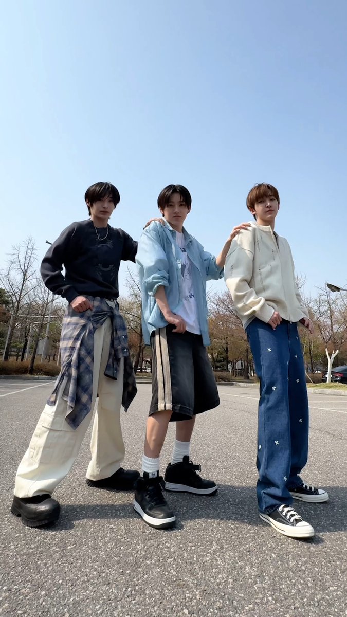 NEW TO ME 👟 #KickFlip #킥플립 #계훈 #동화 #동현 #Kyehoon #Donghwa #Donghyeon
