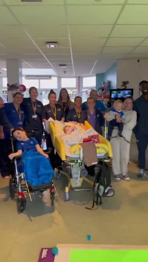 Two very special visits to Claire House and @ZoesPlaceLiv. 💙