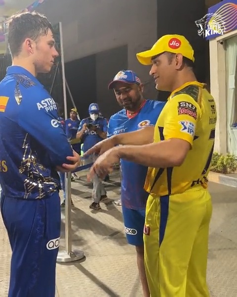 And now, Dewald Brevis is Yellove! 💛 #WhistlePodu #Yellove 🦁💛