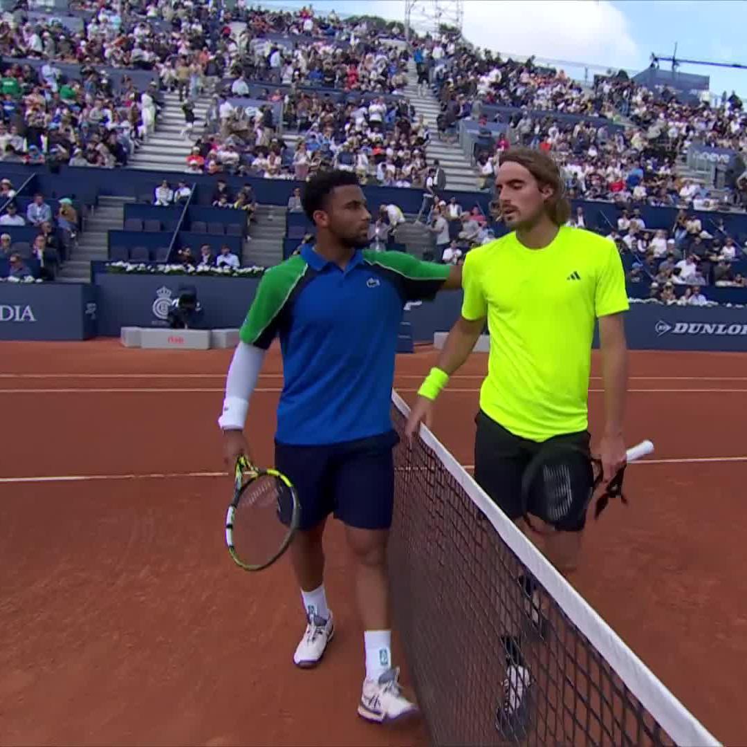 Get well soon, Stefanos Tsitsipas 🙁 Arthur Fils advances into the Barcelona semi-finals 2-0 RET. #BCNOpenBS