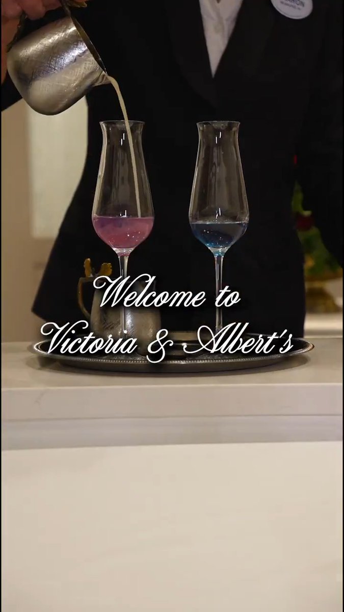 Congratulations to Victoria &amp; Albert’s for retaining their MICHELIN one-star status! We are incredibly proud of this team’s dedication, hard work and genius! 🥂🎉 #DisneyEats #MICHELINGUIDEFL #MICHELINSTAR25