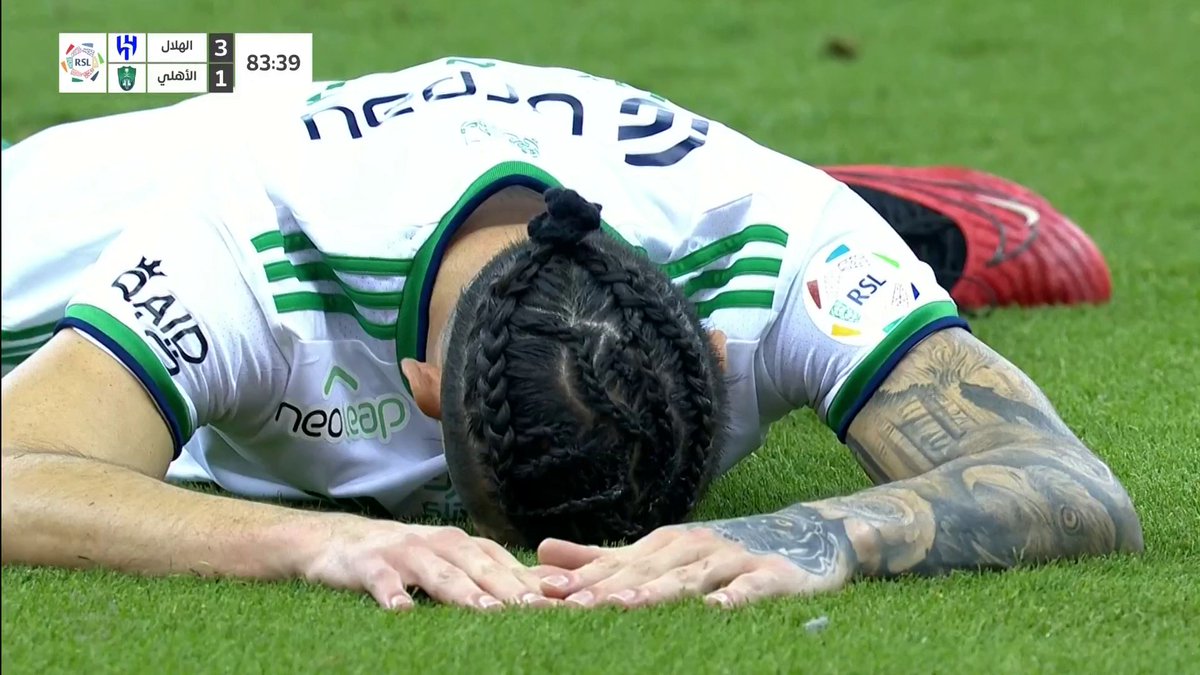 ايبانيز مكسر الدنيا وغطى على جميع مُدافعين الدوري هو إذا واجه الهلال : 🤣🤣🤣🤣🤣🤣🤣🤣🤣🤣🥹🤣🤣