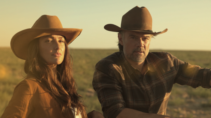 Josh Duhamel and Minka Kelly 🤠 Ransom Canyon is NOW PLAYING.