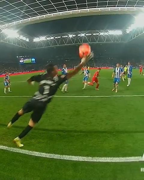😱 ¡Otra parada 𝐌𝐈𝐋𝐀𝐆𝐑𝐎𝐒𝐀 de @JoanGarciaRCDE! #EspanyolGetafe | #LALIGAHighlights | #DesenlaceLALIGA