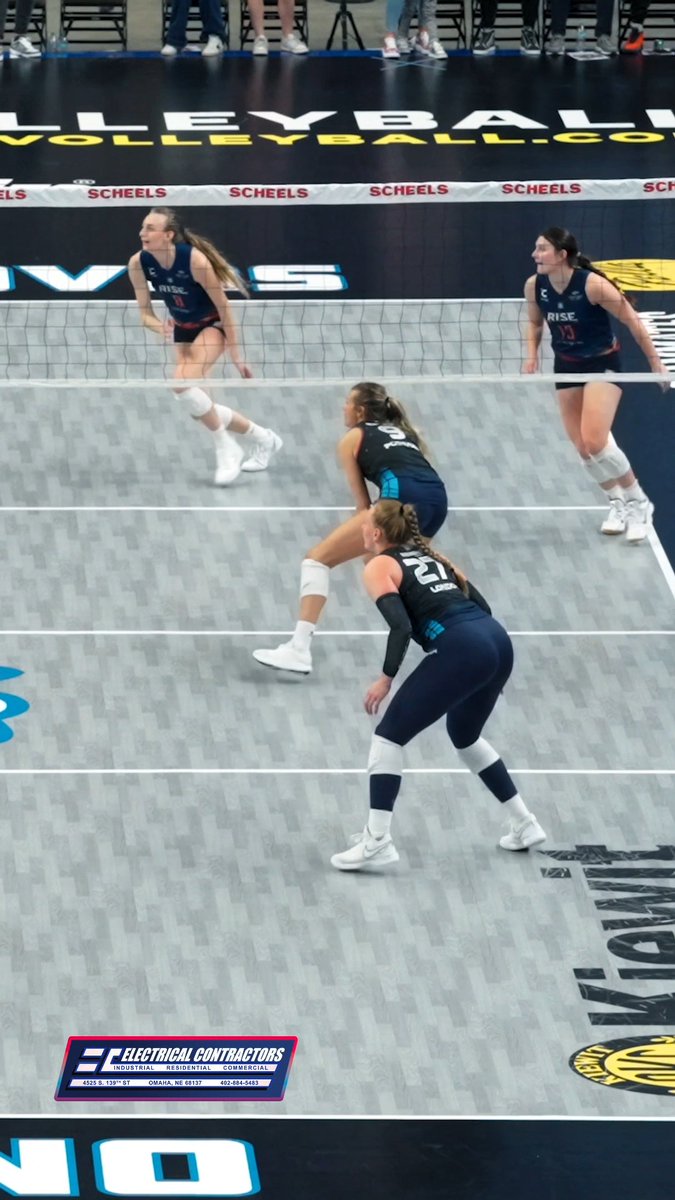 Mac with the behind-the-back setter dump 🔥 #OmahaSupernovas | Electrical Contractors
