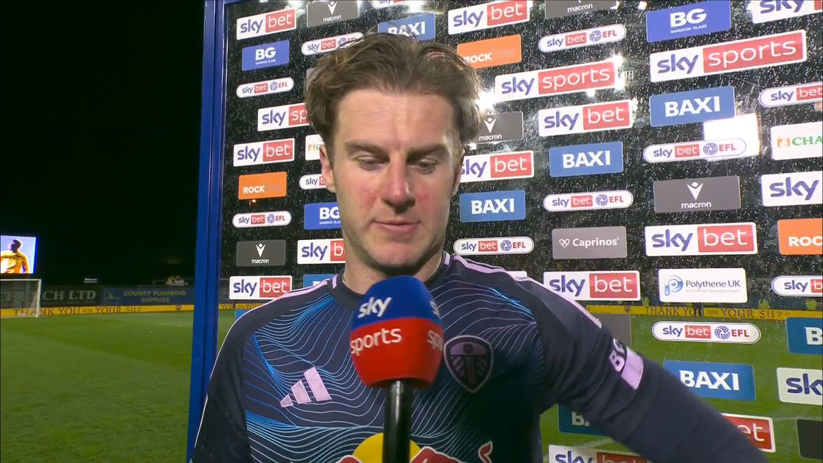 "Playing last is always difficult" 🗣️ Joe Rodon and Manor Solomon on Leeds' response to pressure to go back to the top of the table 😤