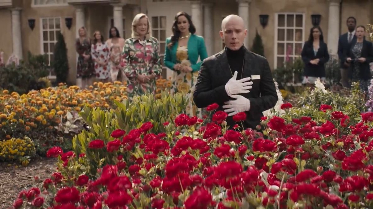if @aarongoldyboy visits your garden, you better hope it's immaculate! 👏 don't miss #GrossePointeGardenSociety TONIGHT 8/7c on NBC Entertainment and streaming on Peacock.