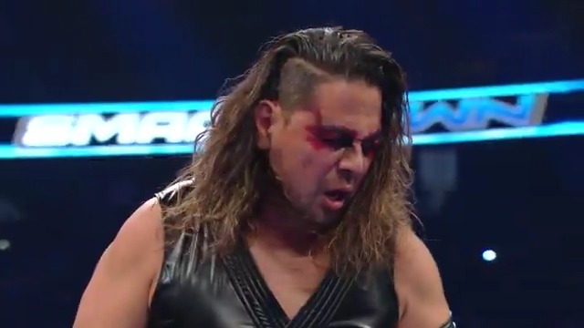 .Shinsuke Nakamura is taking control of this match! 🔥 #SmackDown