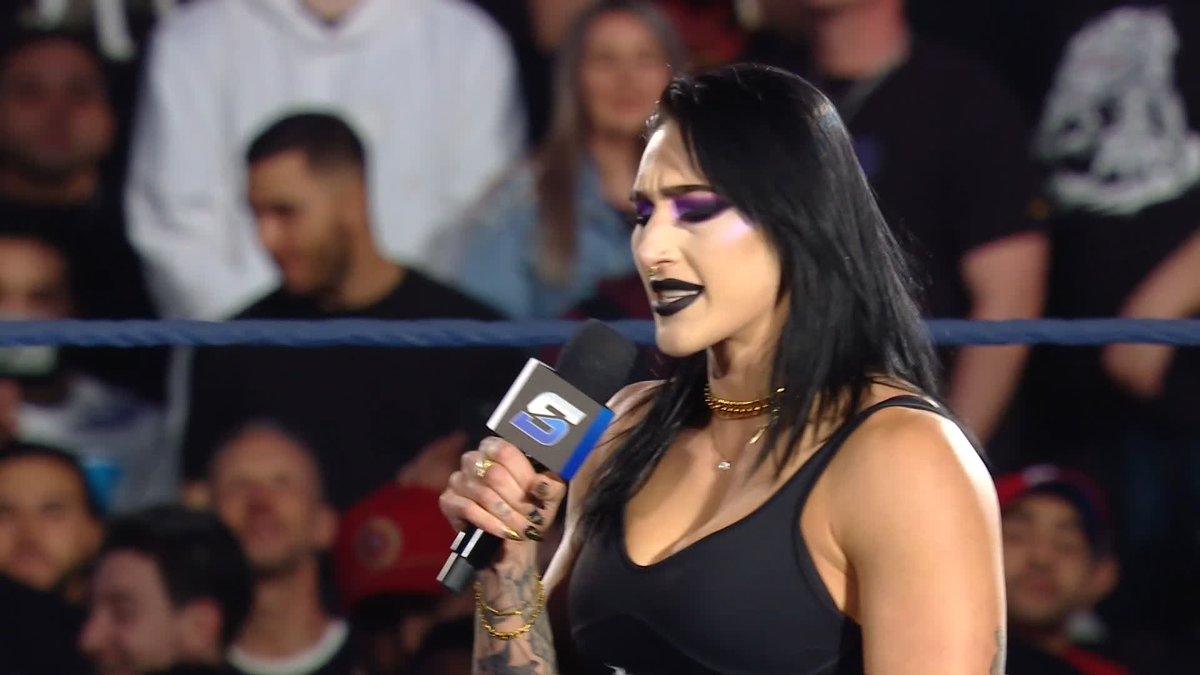 NO EXCUSES! RheaRipley_WWE plans on taking back the Women's World Championship this Sunday at #WrestleMania! 😤 #SmackDown