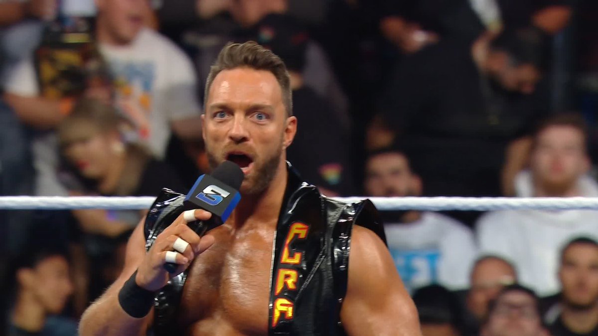 "You ain't never seen anything like ME!" LA Knight has a warning for Jacob Fatu ahead of #WrestleMania. YEAH! 🗣️ #SmackDown