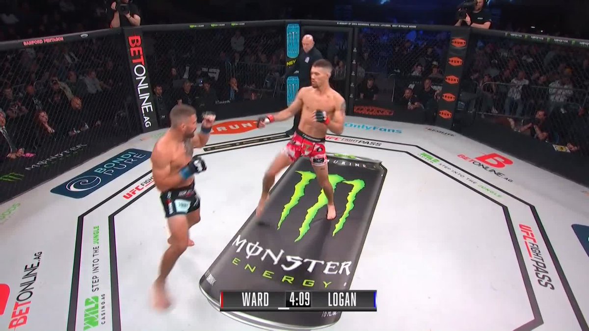 We believe we saw the first ever Ja Morant grenade celebration in MMA history tonight after Landry Ward's KO at #LFA207