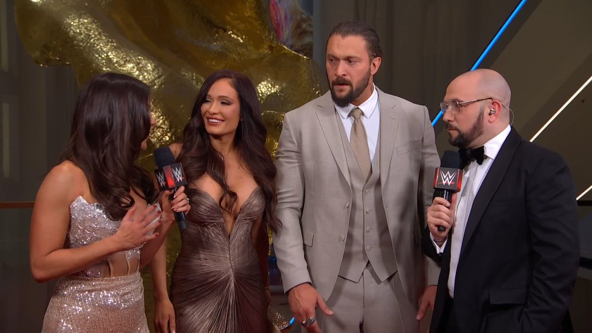 "I'm here out of respect, I'm not in a good mood." 😡 Karrion Kross is NOT having a good time at #WWEHOF...