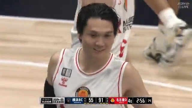 今季限りで現役引退 ラストイヤー #中務敏宏 魂のスリー👌🔥 ドルファミも大歓声でお祝い🙌 #横浜ビー・コルセアーズ🆚#名古屋ダイヤモンドドルフィンズ 🏀#りそなグループ #Bリーグ🏀 B1第33節|GAME1 視聴 #バスケットLIVE ライブ配信中 B.LEAGUE(Bリーグ) 名古屋ダイヤモンドドルフィンズ 公式