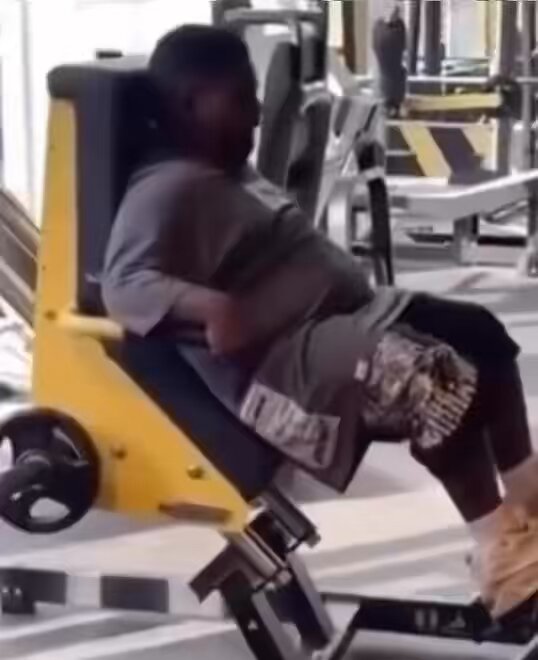 Una sure say this workout thing de work? 😂😂😂😂😂