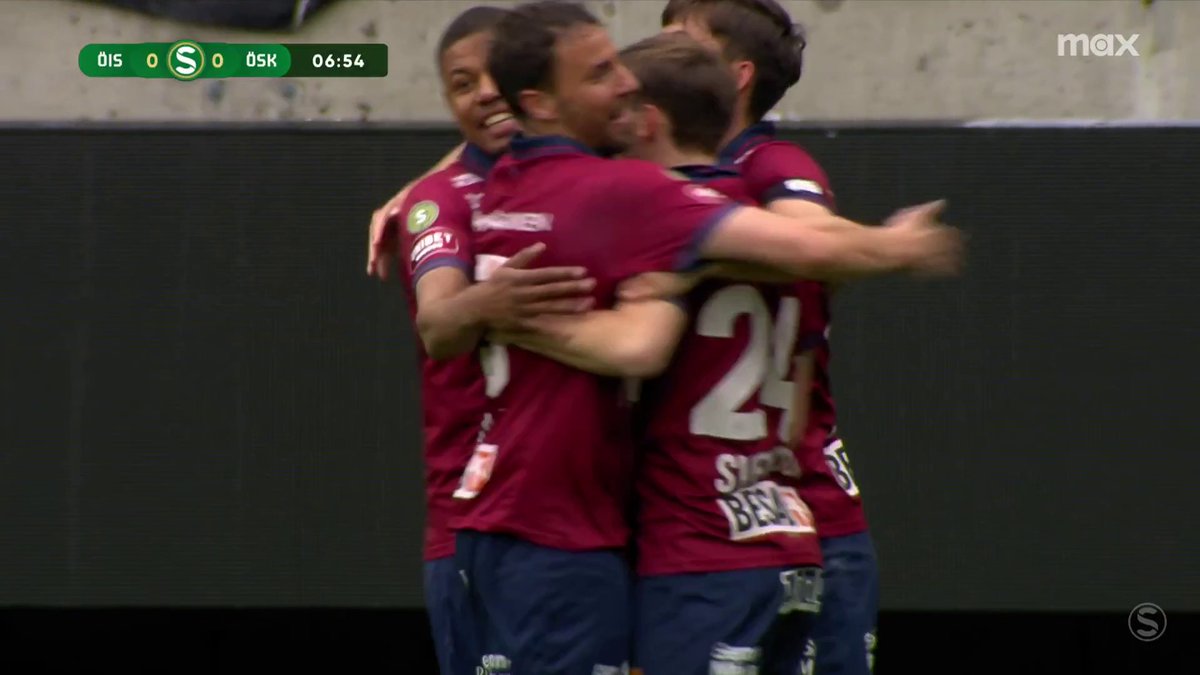 William Svensson nickar in 1-0 för Örgryte IS mot Örebro SK 🔴🔵 📲 Se matchen på Max