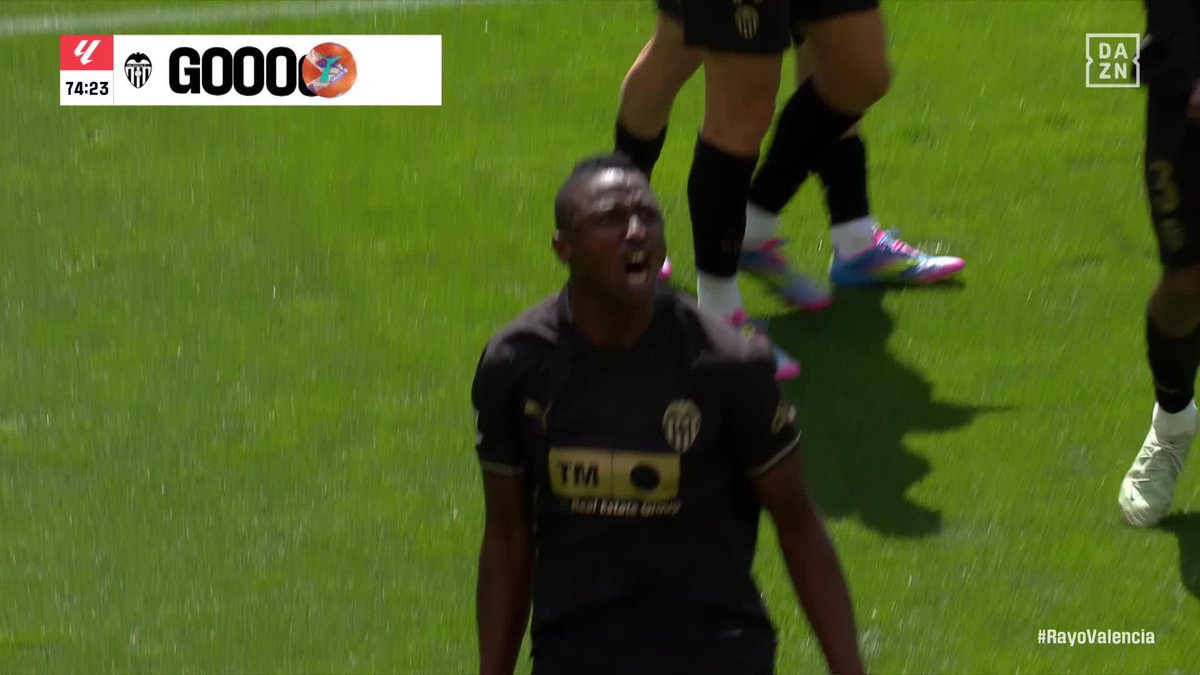 LAS COSAS DE UMAR SADIQ 🦇🇳🇬 Valencia CF #LALIGAenDAZN ⚽