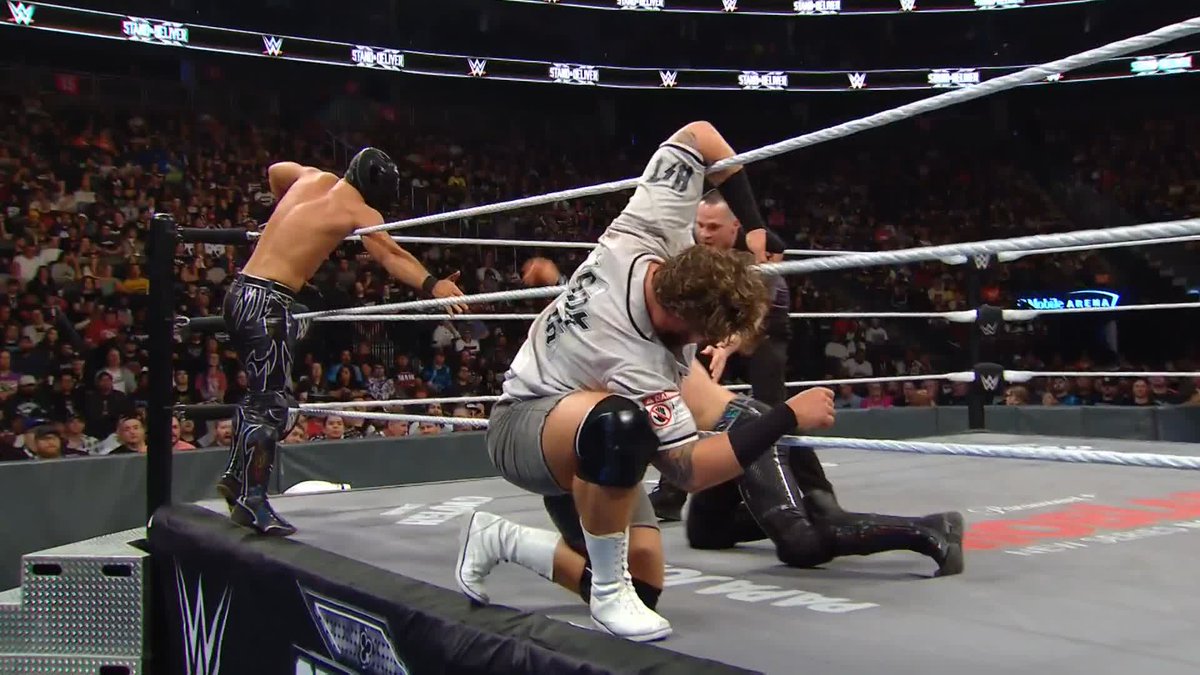 This was WILD! 😲 #StandAndDeliver