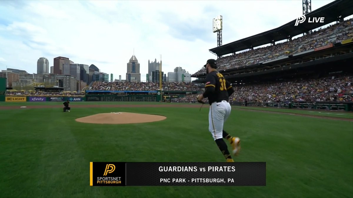 Is there anything more beautiful in baseball than a packed PNC for #SkenesDay? ☺️