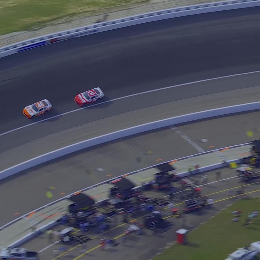 For the lead! jesse love jr passes Nicholas Sanchez for the top spot.