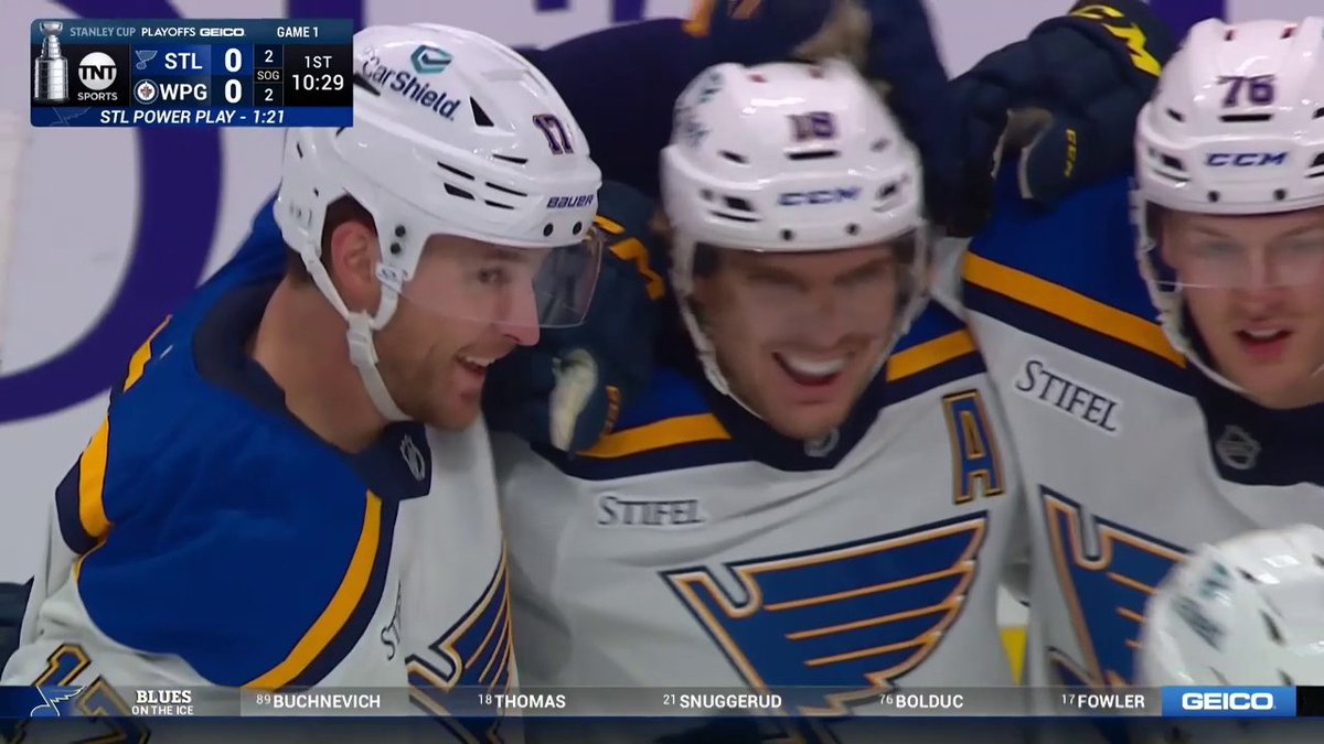 ROBERT THOMAS SCORES THE FIRST GOAL OF THE #STANLEYCUP PLAYOFFS!! 🚨 🇺🇸: @NHL_on_TNT &amp; Sports on Max ➡️ 🇨🇦: Sportsnet or stream on Sportsnet+ ➡️