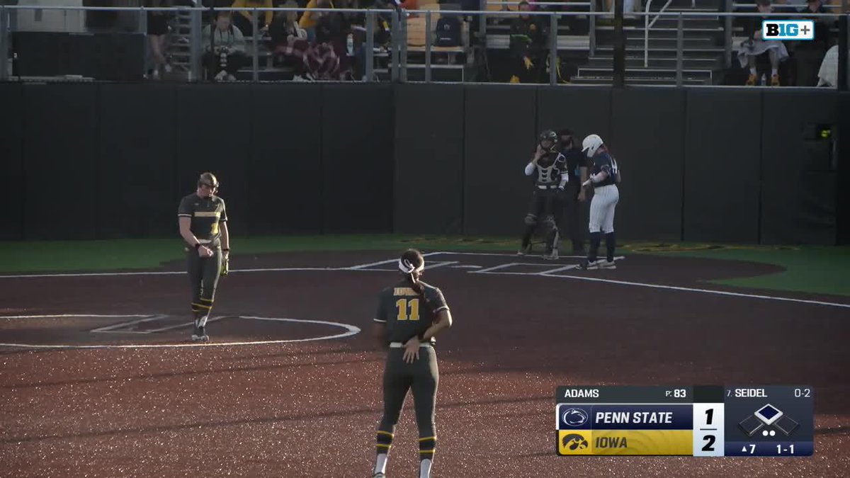 That's a way to end it 🤯 Jena Young x #Hawkeyes
