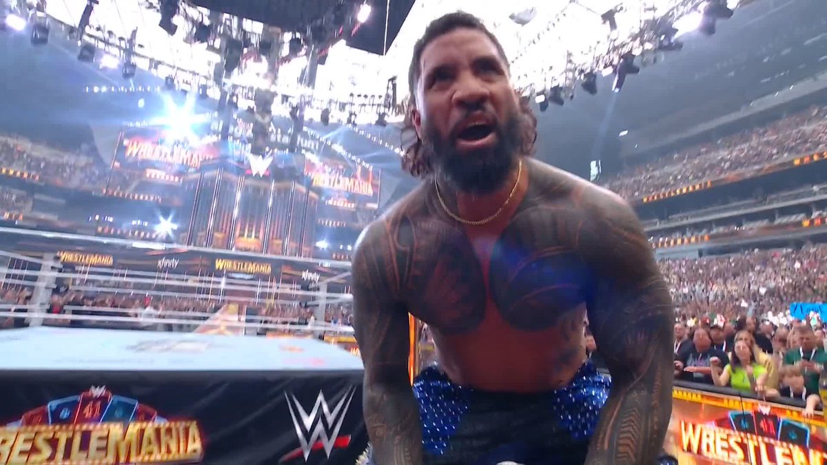JEY USO DID IT! YEET! YEET! YEET! #WrestleMania