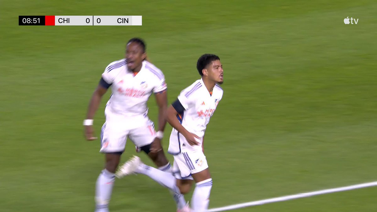 Evander's deflected shot makes it 1-0 Cincinnati! 📺 #MLSSeasonPass: