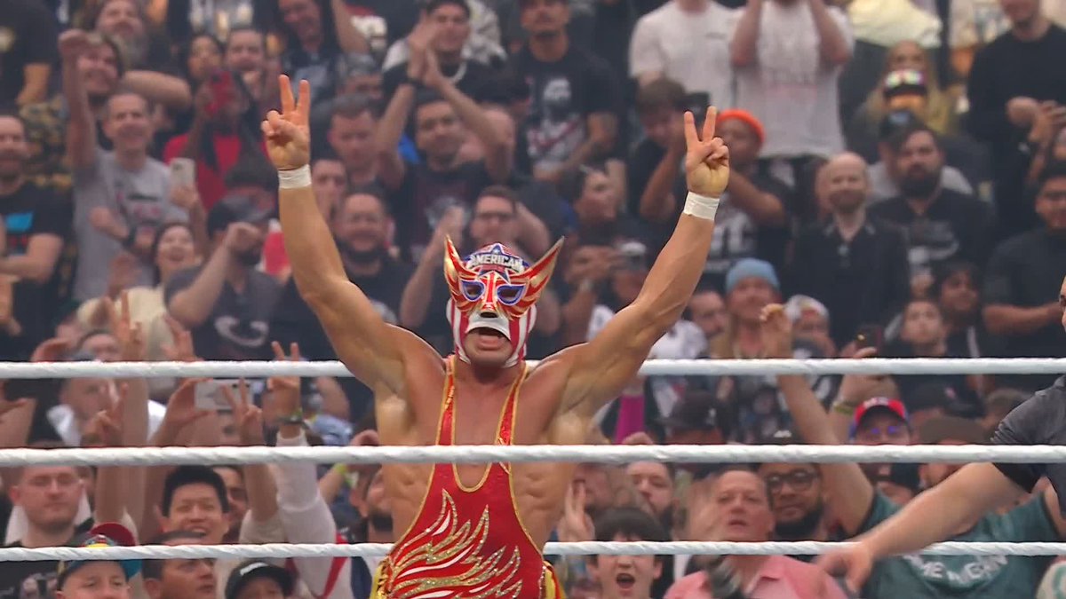 What a #WrestleMania debut for the impressive El Grande Americano! 👏
