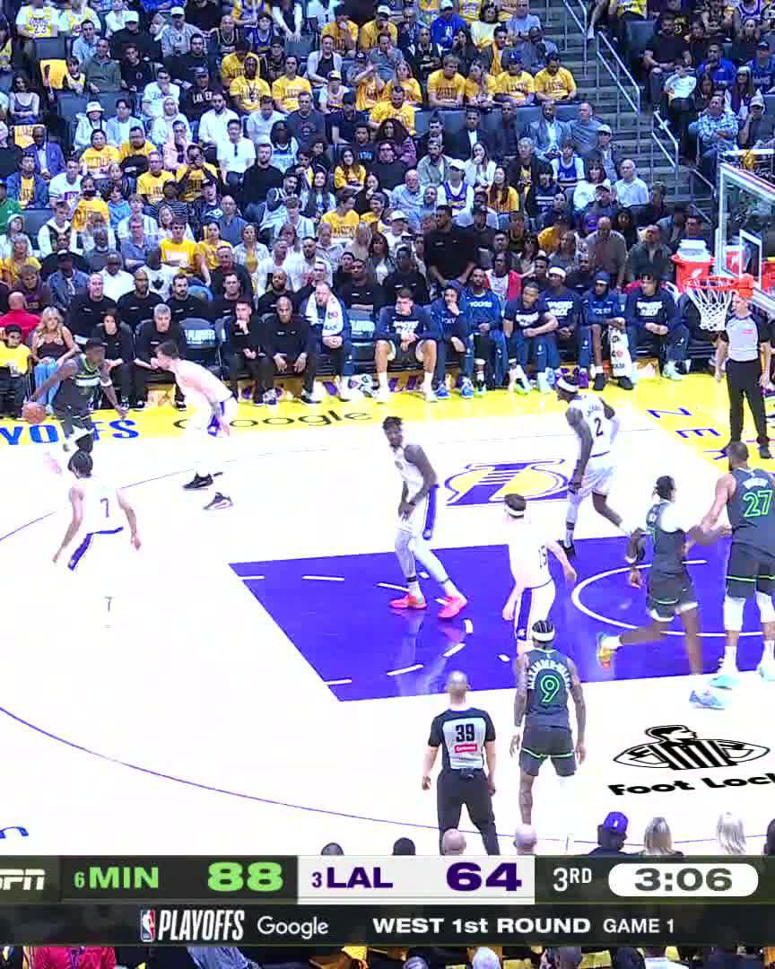 Anthony Edwards headed straight to the locker room after this play.